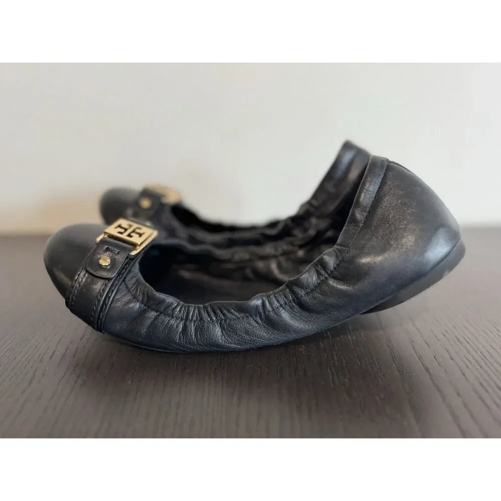 Tory Burch Ballet Flats‎ Women Size 8 Black Gold Logo Buckle Quiet Luxury Chic